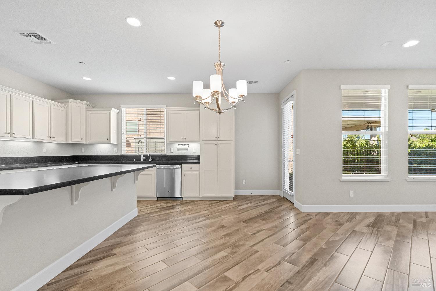Detail Gallery Image 18 of 35 For 620 Hawk Ridge Dr, Rio Vista,  CA 94571 - 2 Beds | 2 Baths