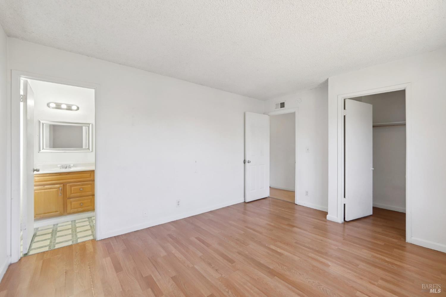 Detail Gallery Image 23 of 41 For 112 Lilac Ct, Vallejo,  CA 94589 - 3 Beds | 2 Baths