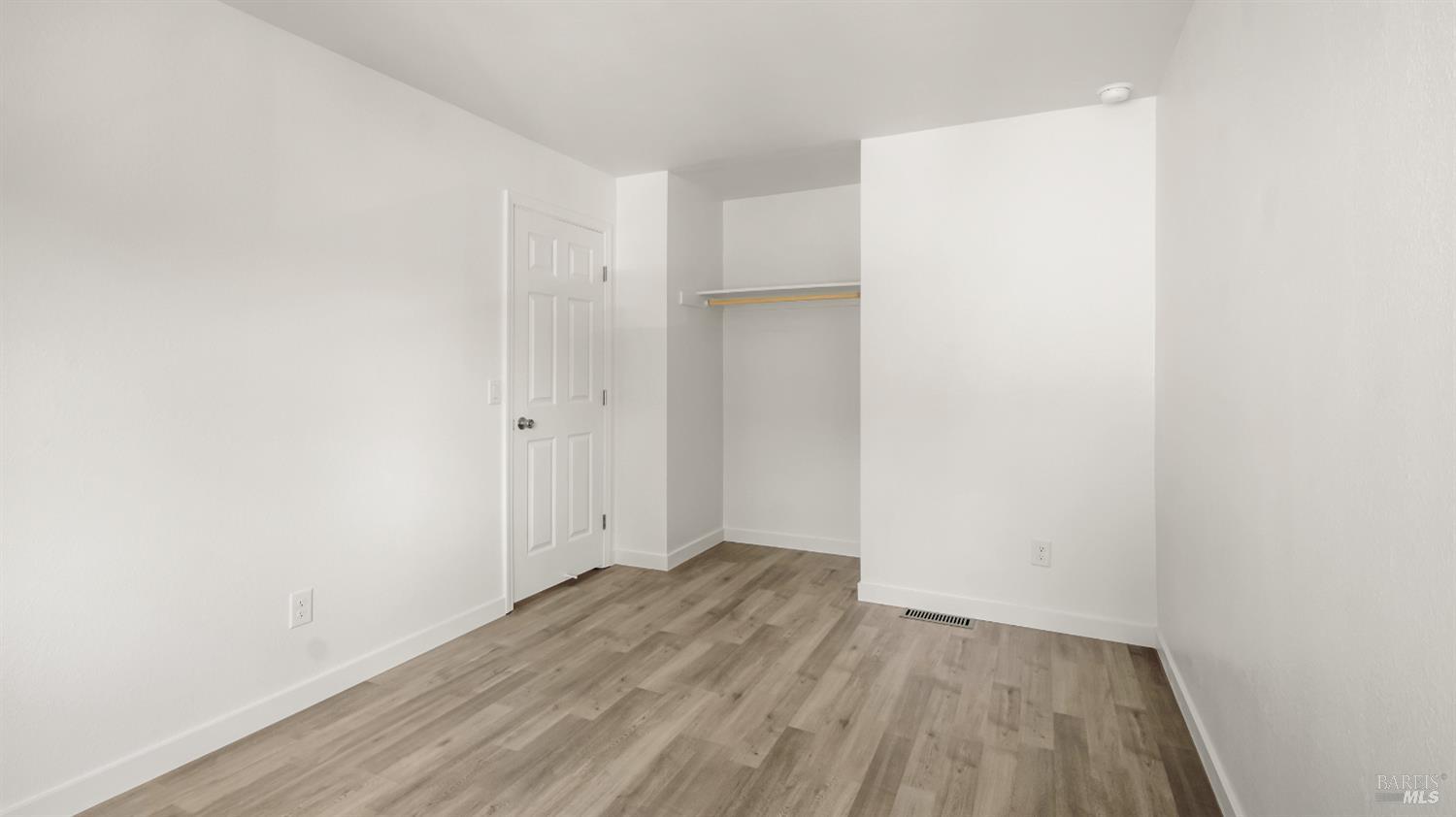Detail Gallery Image 17 of 27 For 307 Occidental Cir, Santa Rosa,  CA 95401 - 3 Beds | 2/1 Baths