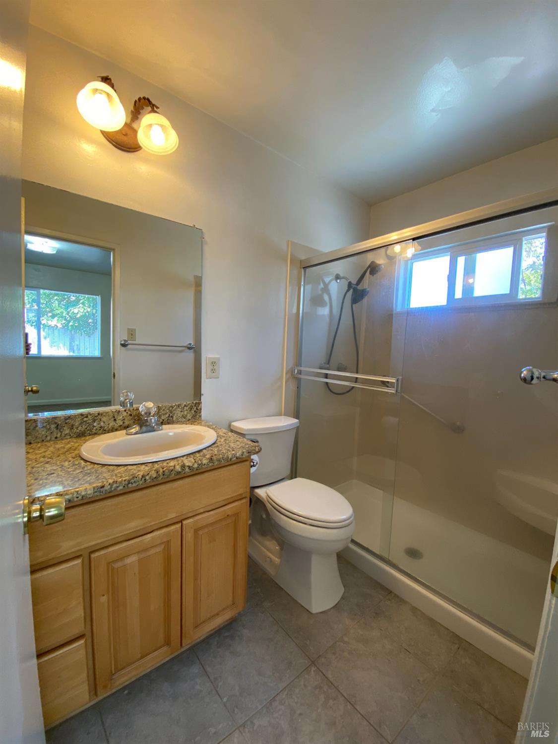 Detail Gallery Image 14 of 18 For 506 Nebraska St, Fairfield,  CA 94533 - 3 Beds | 2 Baths