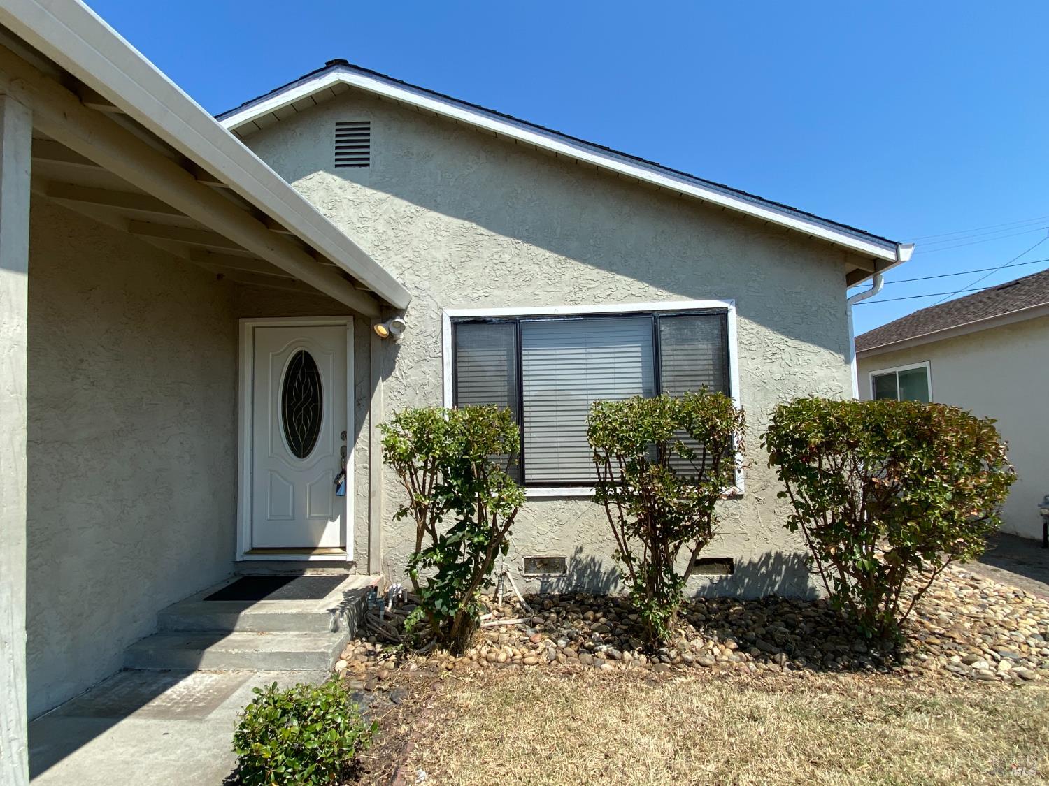 Detail Gallery Image 2 of 18 For 506 Nebraska St, Fairfield,  CA 94533 - 3 Beds | 2 Baths