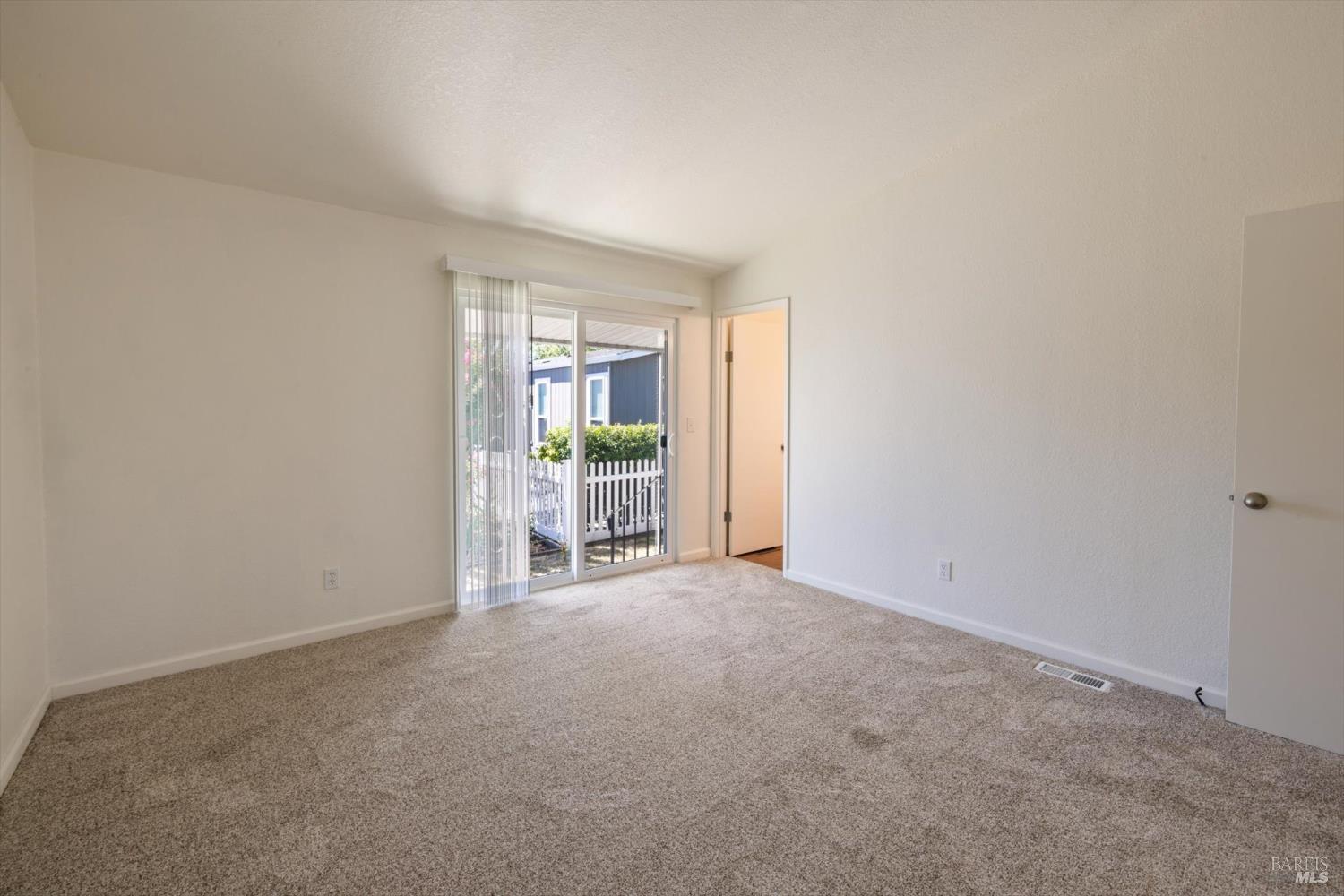 Detail Gallery Image 28 of 39 For 209 Shirley Ct 116, Napa,  CA 94558 - 2 Beds | 2 Baths