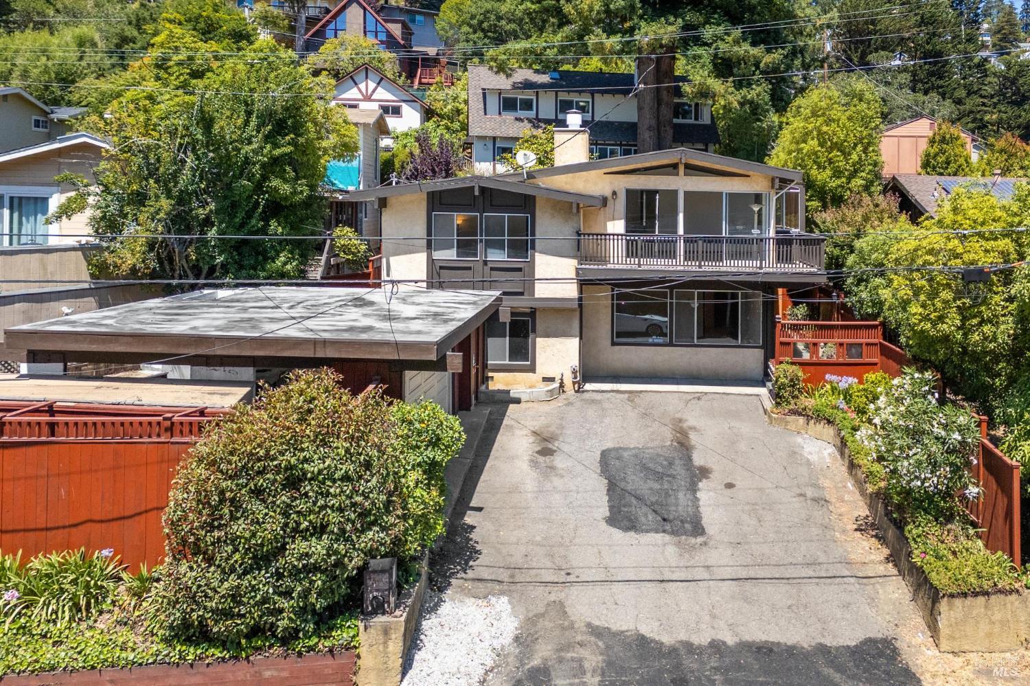 Detail Gallery Image 44 of 52 For 352 Shoreline Hwy, Mill Valley,  CA 94941 - 3 Beds | 2/1 Baths