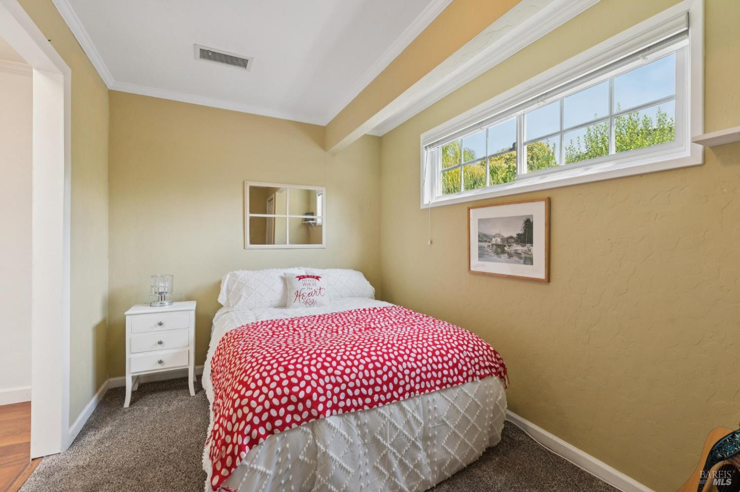 Detail Gallery Image 19 of 31 For 60 Ormond Ct, Novato,  CA 94947 - 3 Beds | 3 Baths