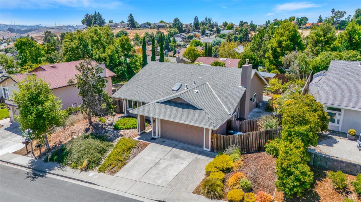 Detail Gallery Image 35 of 40 For 871 Hanlon Way, Benicia,  CA 94510 - 4 Beds | 2 Baths