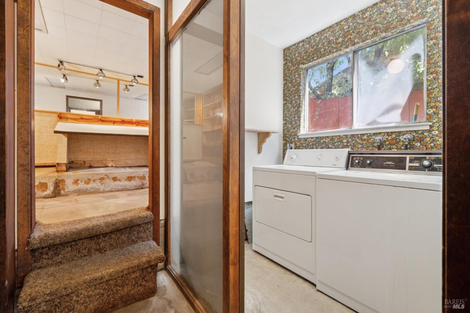 Detail Gallery Image 39 of 52 For 352 Shoreline Hwy, Mill Valley,  CA 94941 - 3 Beds | 2/1 Baths