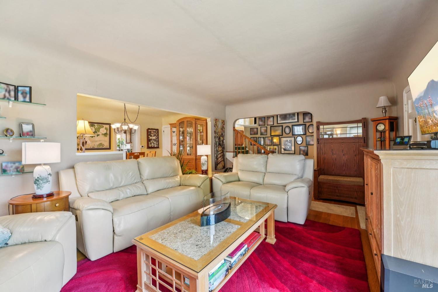 Detail Gallery Image 15 of 68 For 1072 Raymond Ave, Napa,  CA 94559 - 3 Beds | 1/1 Baths