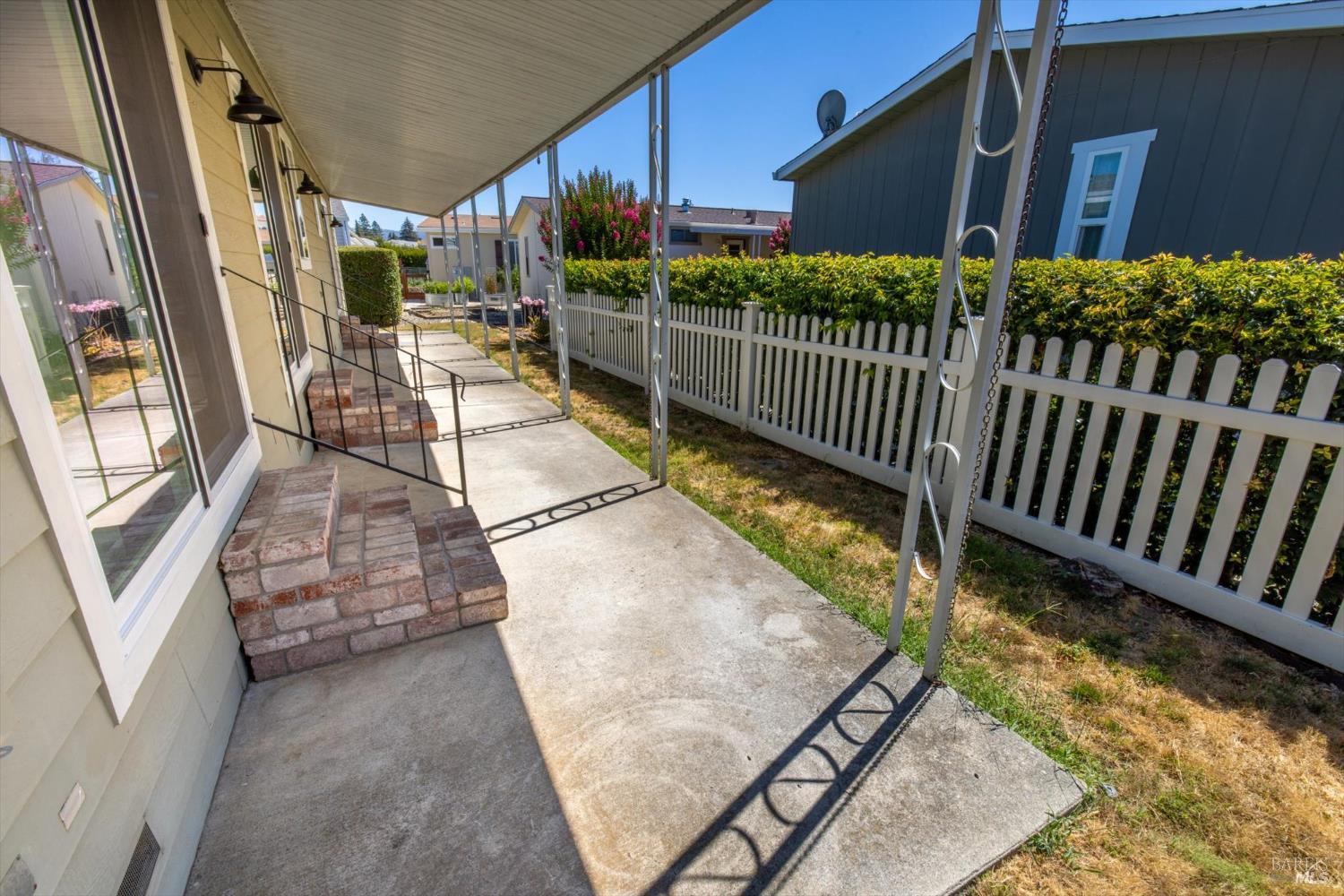 Detail Gallery Image 34 of 39 For 209 Shirley Ct 116, Napa,  CA 94558 - 2 Beds | 2 Baths