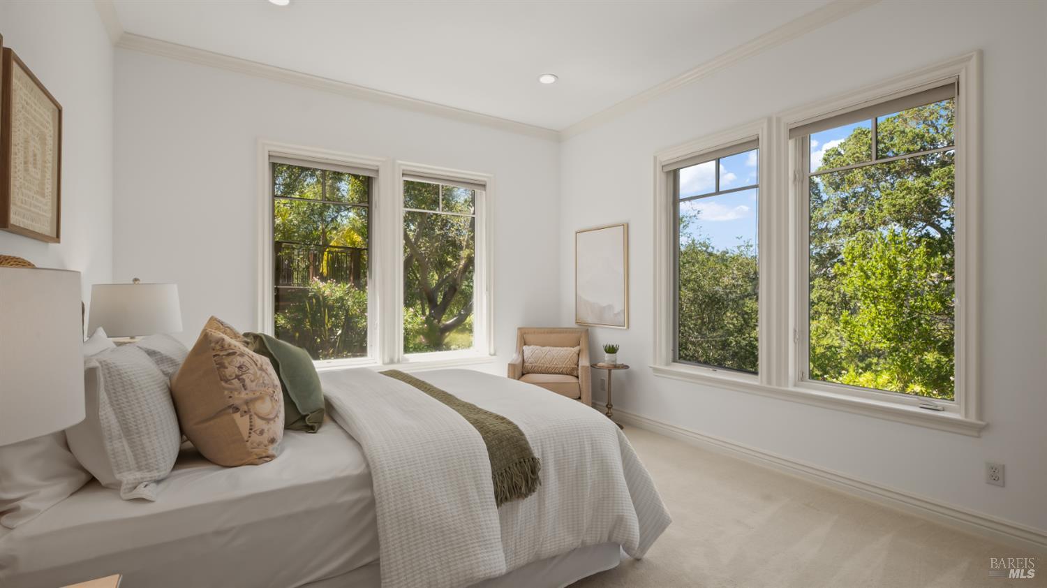 Detail Gallery Image 32 of 83 For 1 the Alameda Knls, San Anselmo,  CA 94960 - 5 Beds | 5/1 Baths