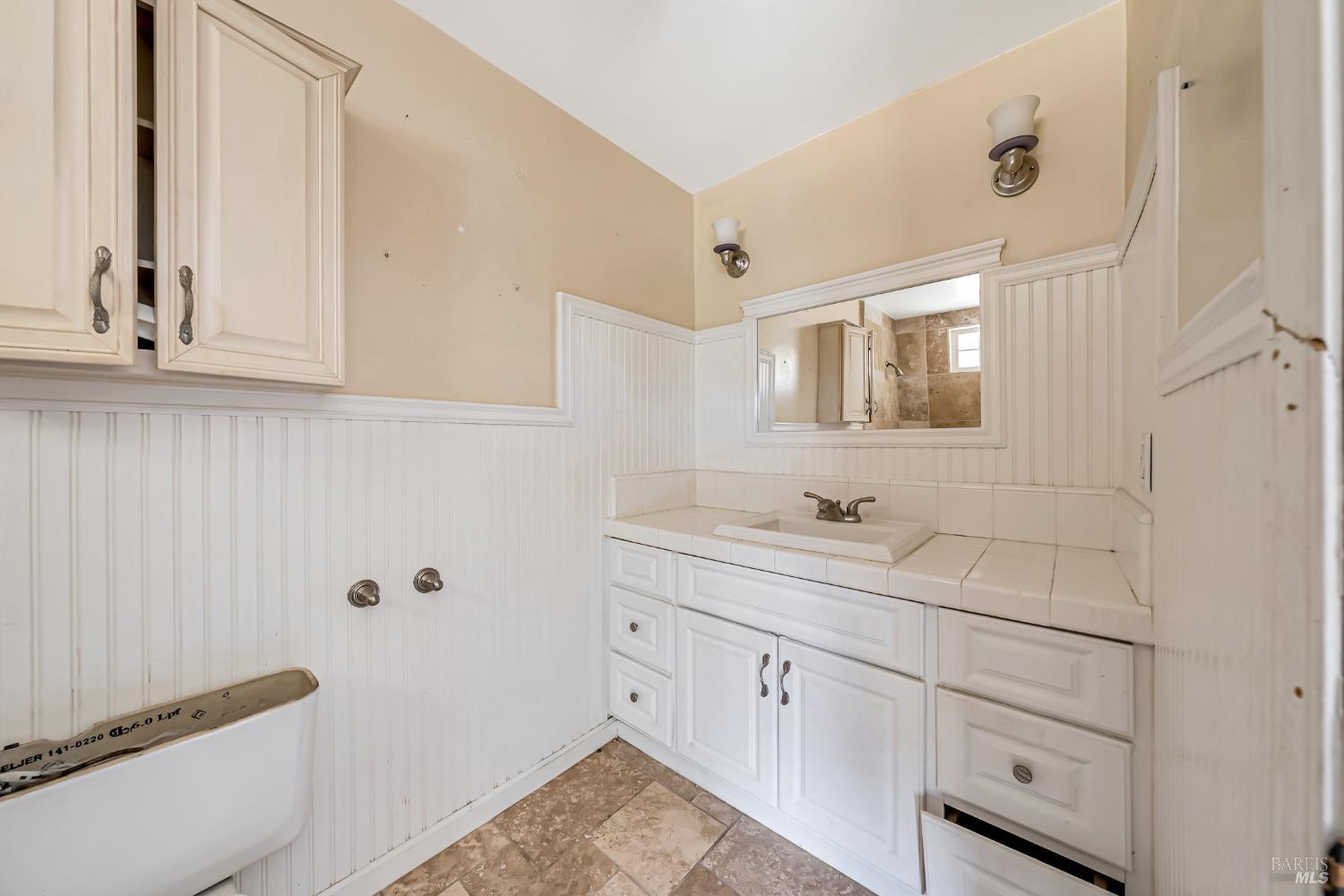 Detail Gallery Image 25 of 32 For 18569 Spyglass Rd, Hidden Valley Lake,  CA 95467 - 2 Beds | 2 Baths