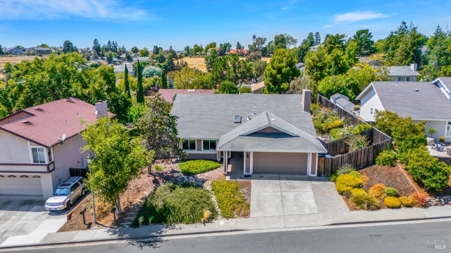 Detail Gallery Image 36 of 40 For 871 Hanlon Way, Benicia,  CA 94510 - 4 Beds | 2 Baths