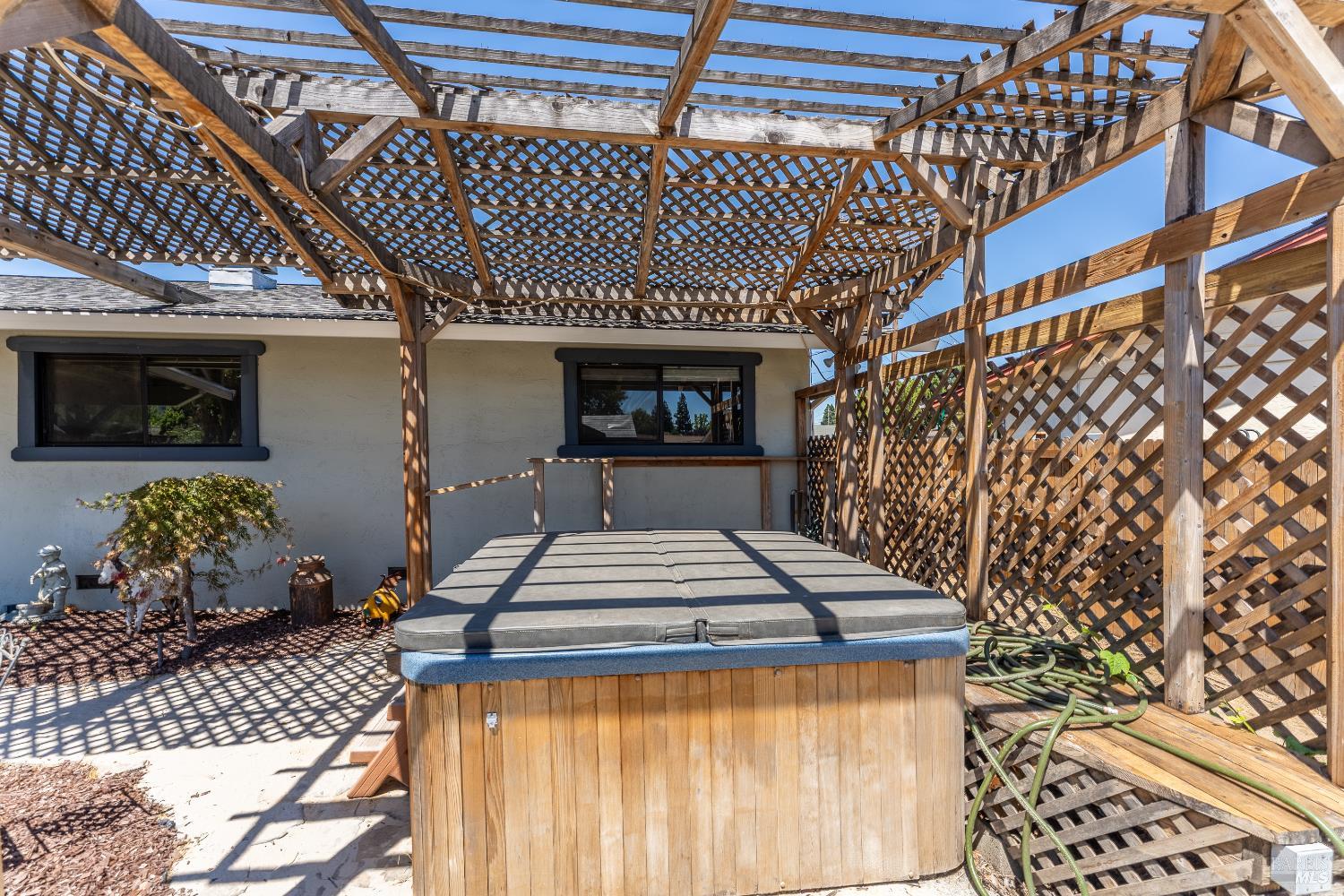 Detail Gallery Image 27 of 29 For 225 Zinfandel Dr, Ukiah,  CA 95482 - 3 Beds | 2 Baths