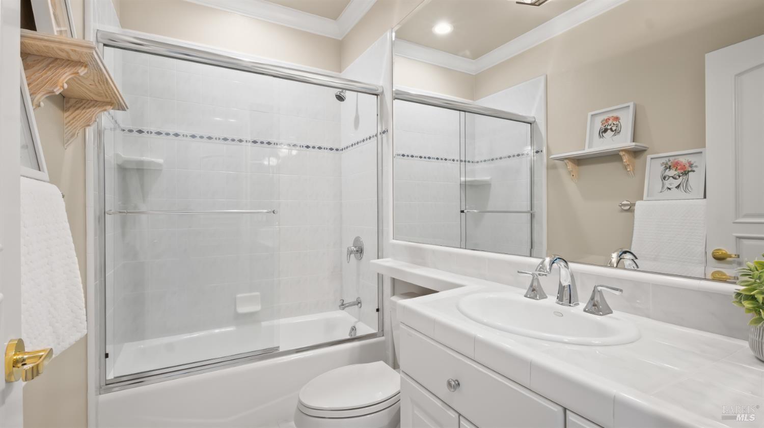 Detail Gallery Image 53 of 83 For 1 the Alameda Knls, San Anselmo,  CA 94960 - 5 Beds | 5/1 Baths