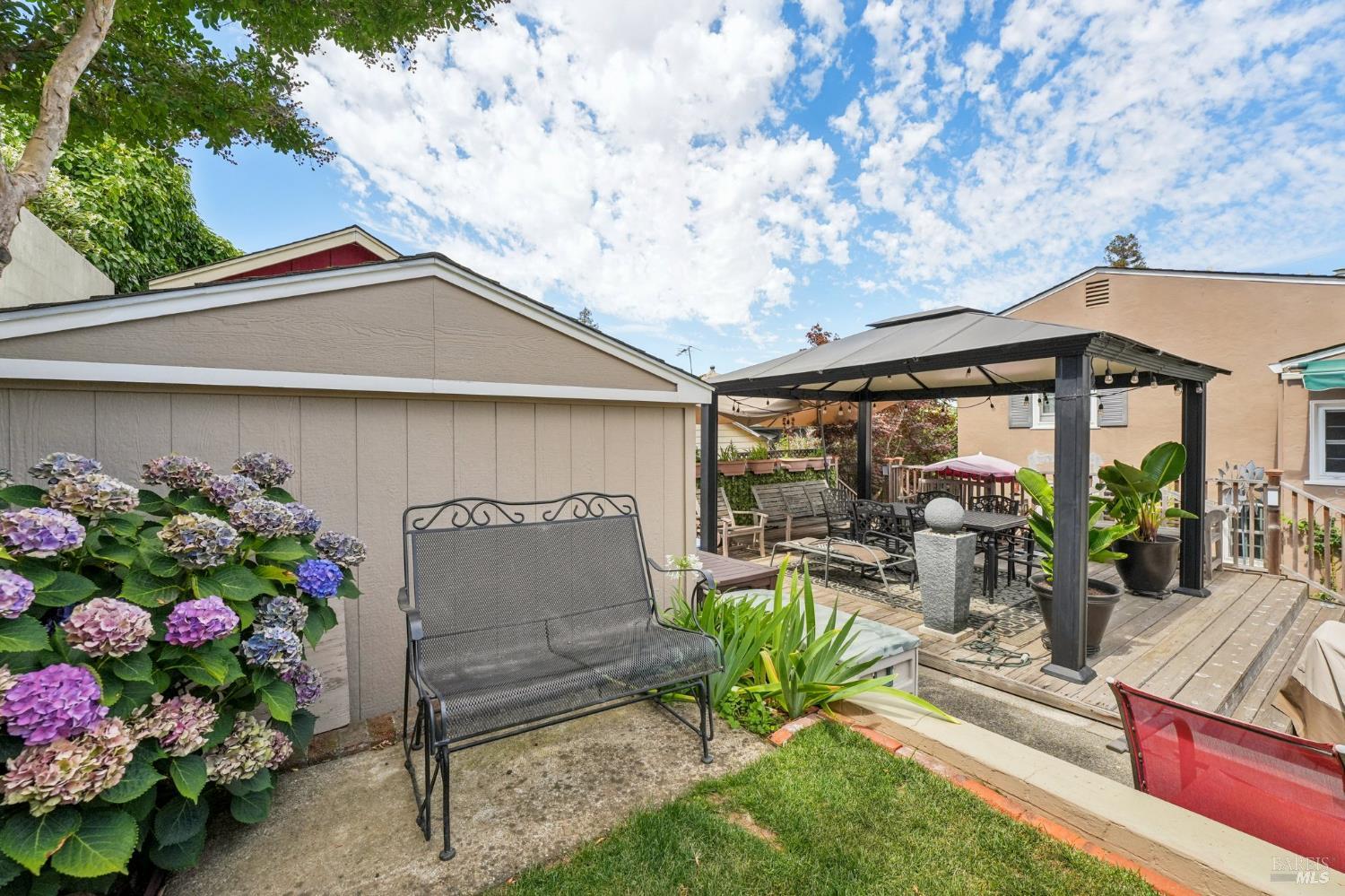 Detail Gallery Image 56 of 68 For 1072 Raymond Ave, Napa,  CA 94559 - 3 Beds | 1/1 Baths