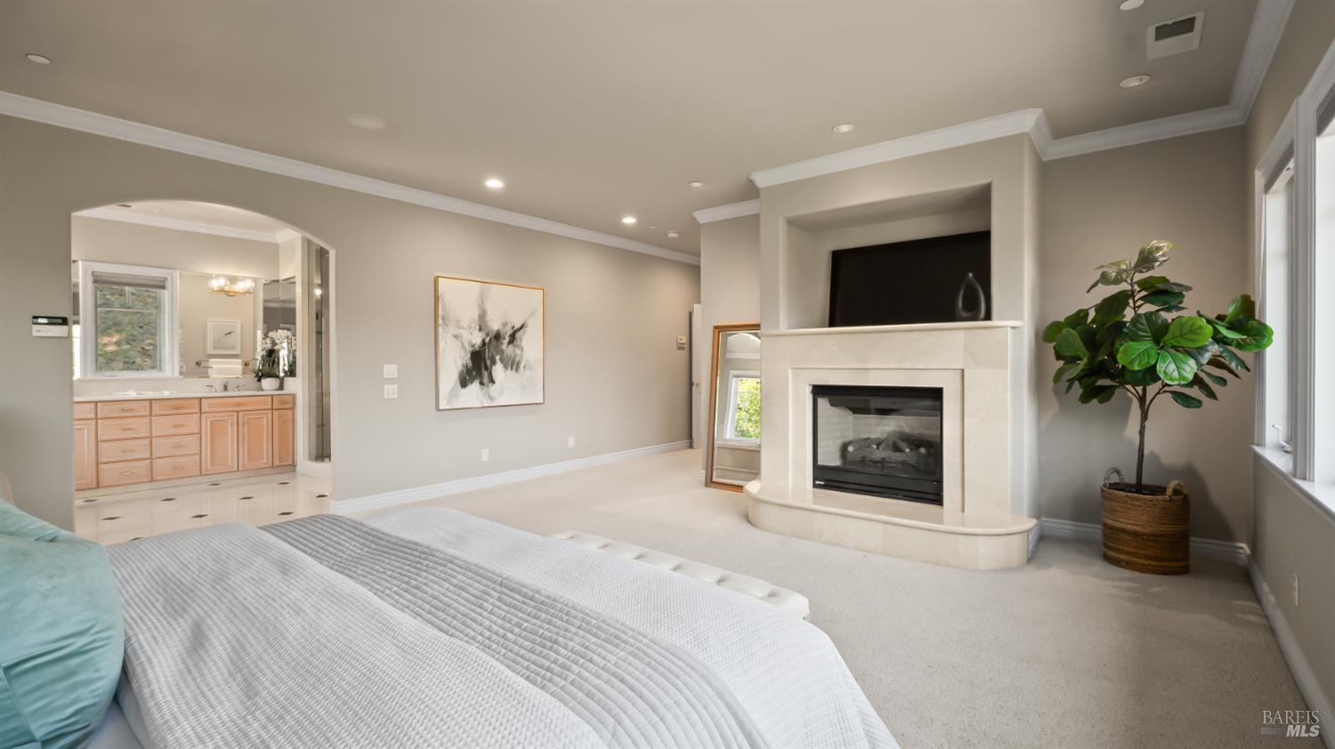 Detail Gallery Image 41 of 83 For 1 the Alameda Knls, San Anselmo,  CA 94960 - 5 Beds | 5/1 Baths