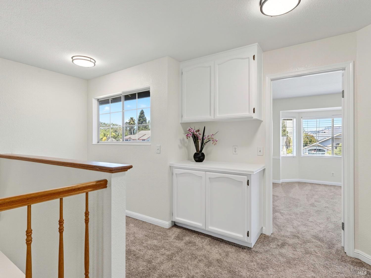 Detail Gallery Image 21 of 47 For 688 Natalie Dr, Windsor,  CA 95492 - 5 Beds | 3 Baths