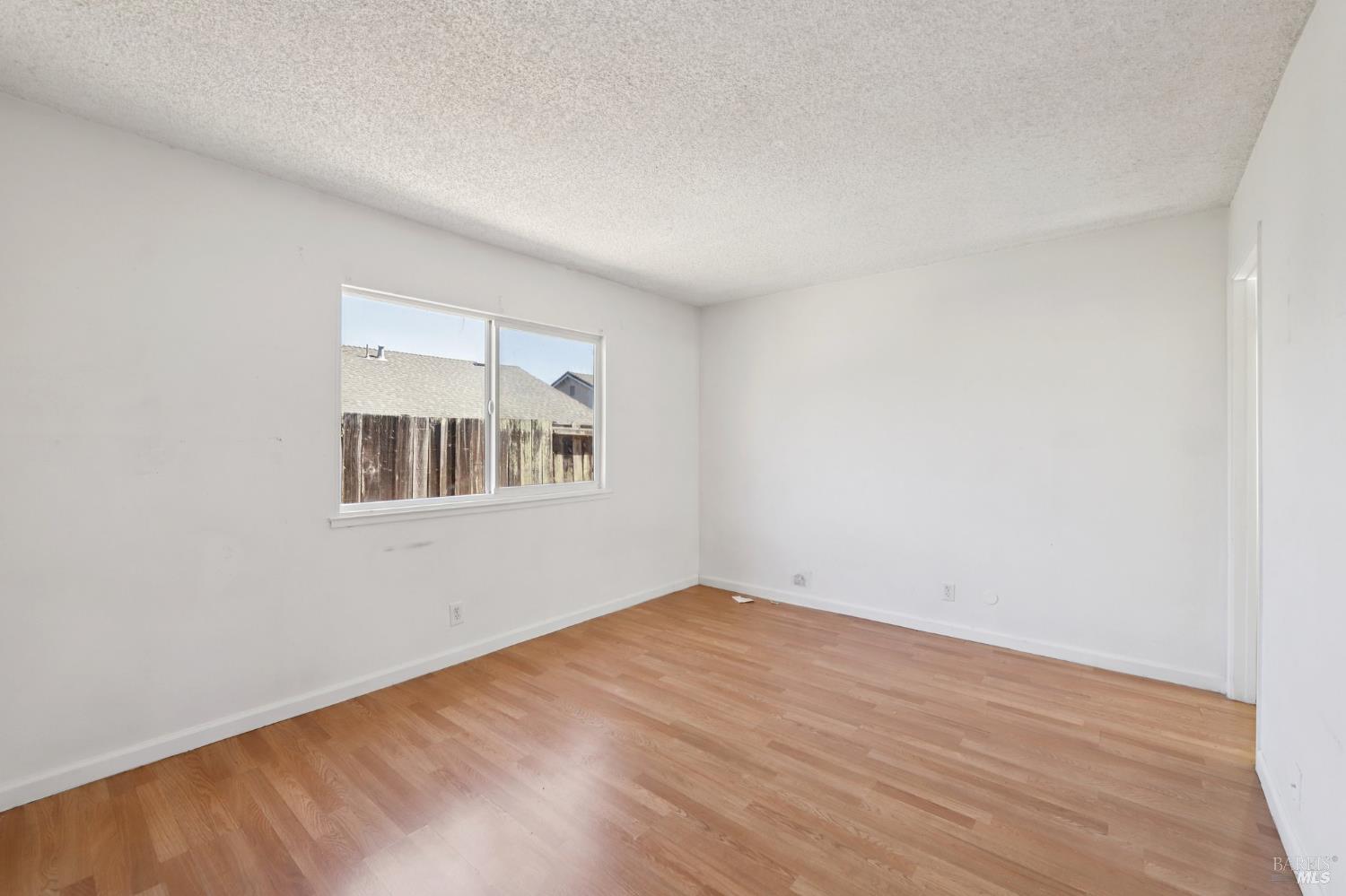 Detail Gallery Image 22 of 41 For 112 Lilac Ct, Vallejo,  CA 94589 - 3 Beds | 2 Baths