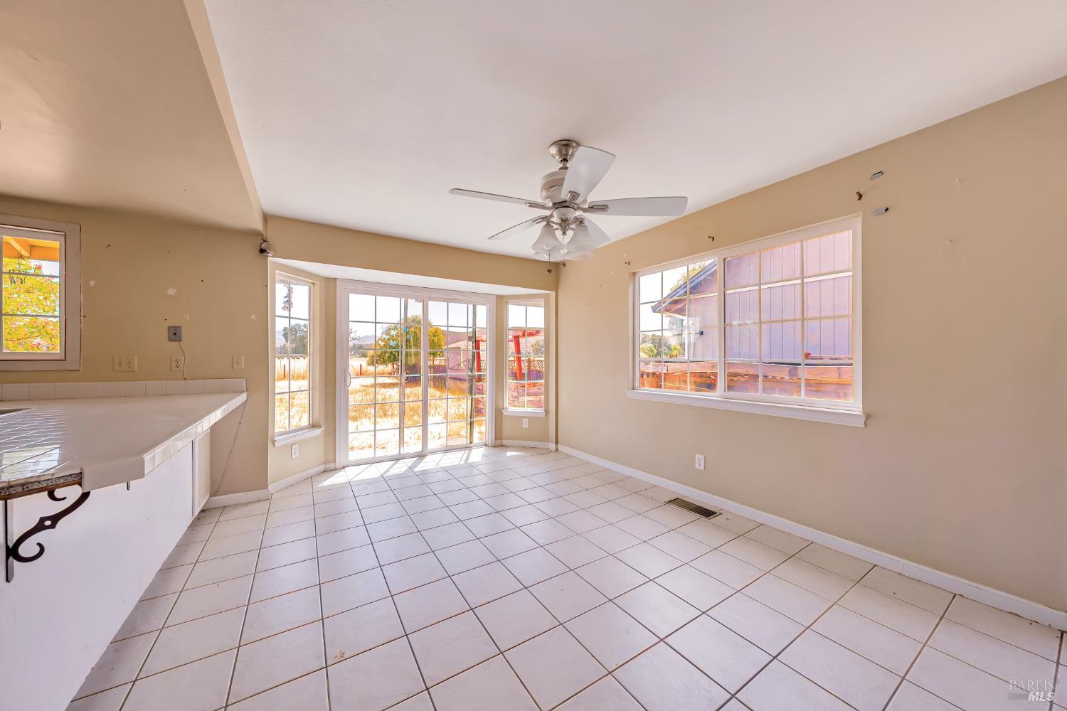 Detail Gallery Image 15 of 32 For 18569 Spyglass Rd, Hidden Valley Lake,  CA 95467 - 2 Beds | 2 Baths