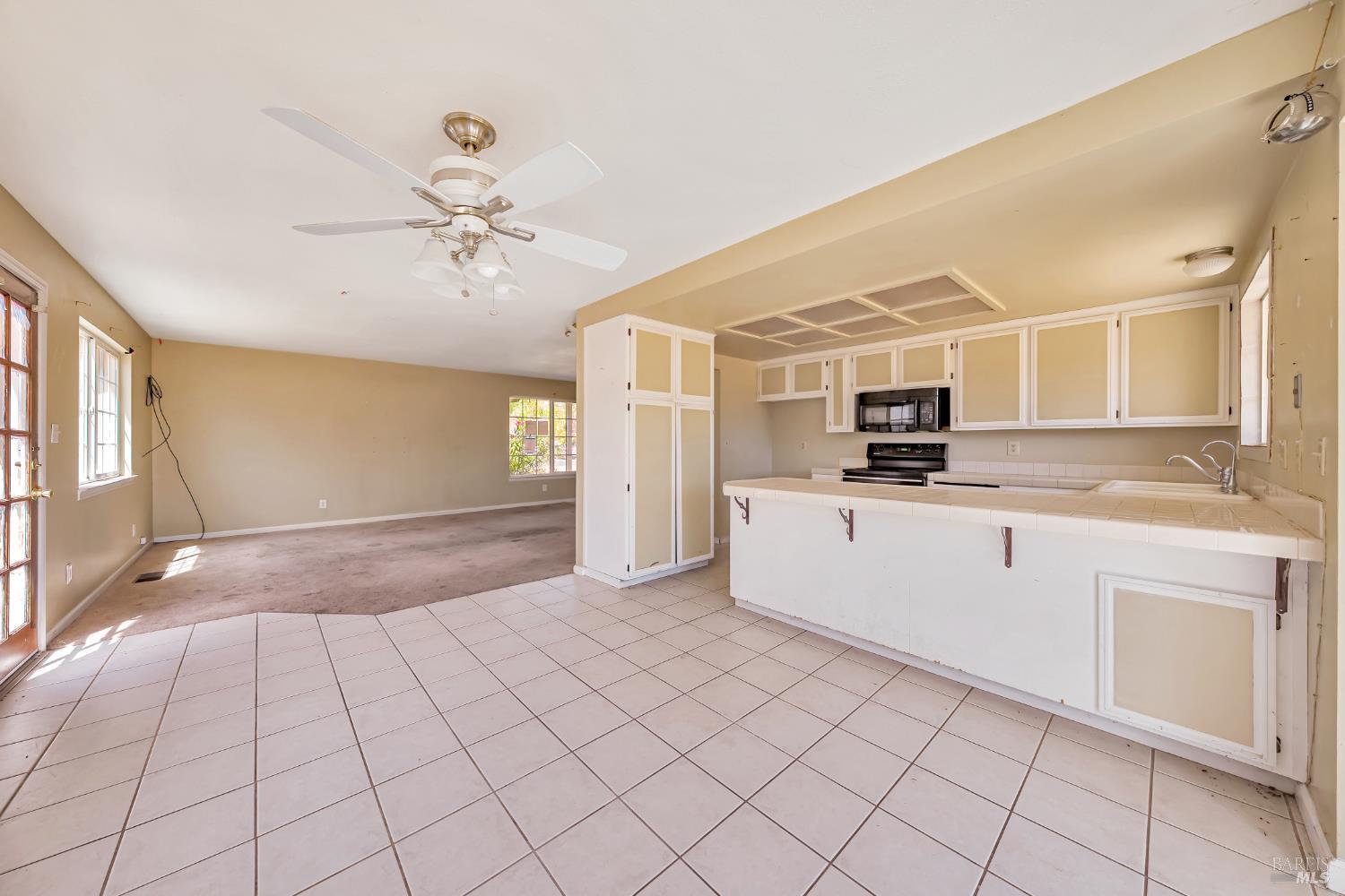 Detail Gallery Image 17 of 32 For 18569 Spyglass Rd, Hidden Valley Lake,  CA 95467 - 2 Beds | 2 Baths