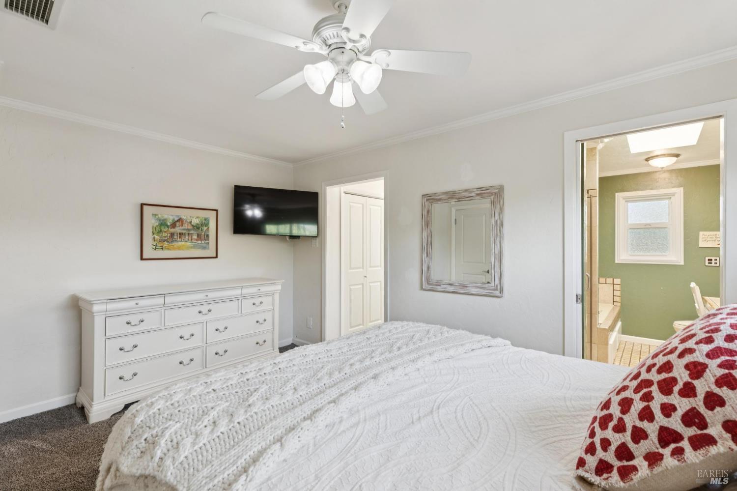 Detail Gallery Image 15 of 31 For 60 Ormond Ct, Novato,  CA 94947 - 3 Beds | 3 Baths