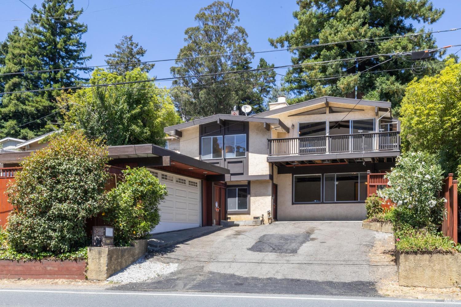 Detail Gallery Image 3 of 52 For 352 Shoreline Hwy, Mill Valley,  CA 94941 - 3 Beds | 2/1 Baths