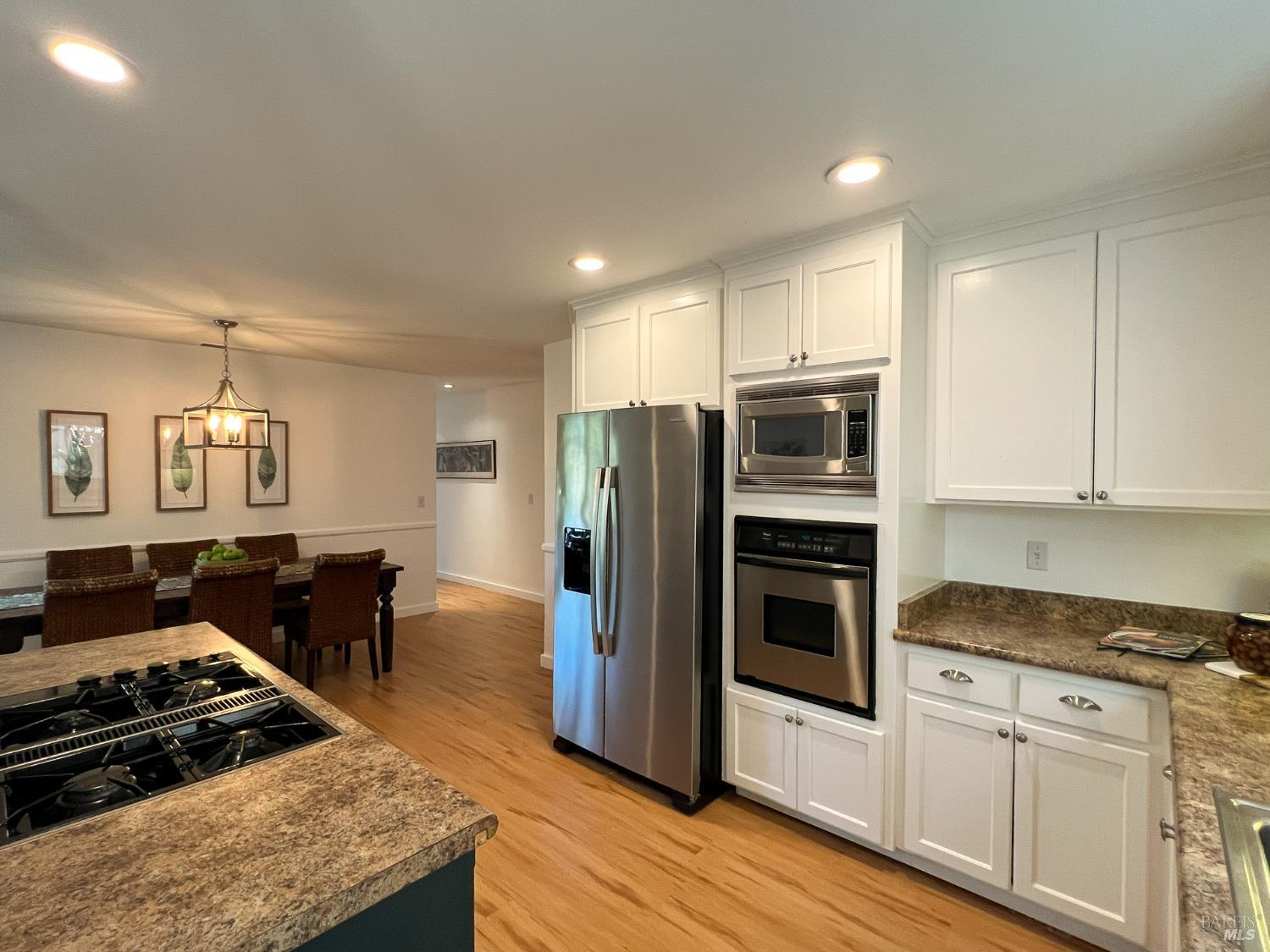 Detail Gallery Image 13 of 33 For 438 Crivelli Dr, Sonoma,  CA 95476 - 3 Beds | 2 Baths