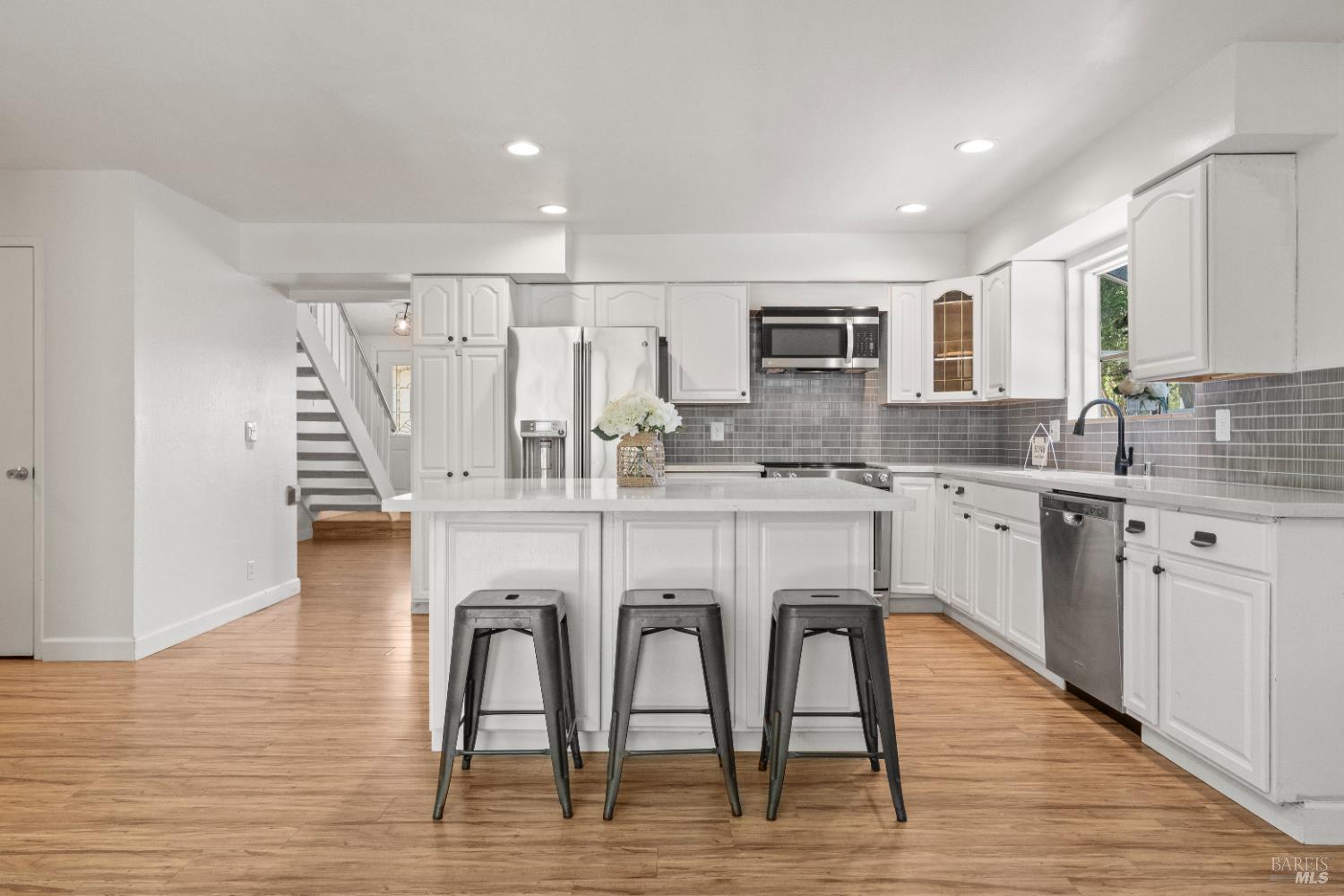 Detail Gallery Image 5 of 35 For 2246 Carver Pl, Fairfield,  CA 94533 - 4 Beds | 2 Baths