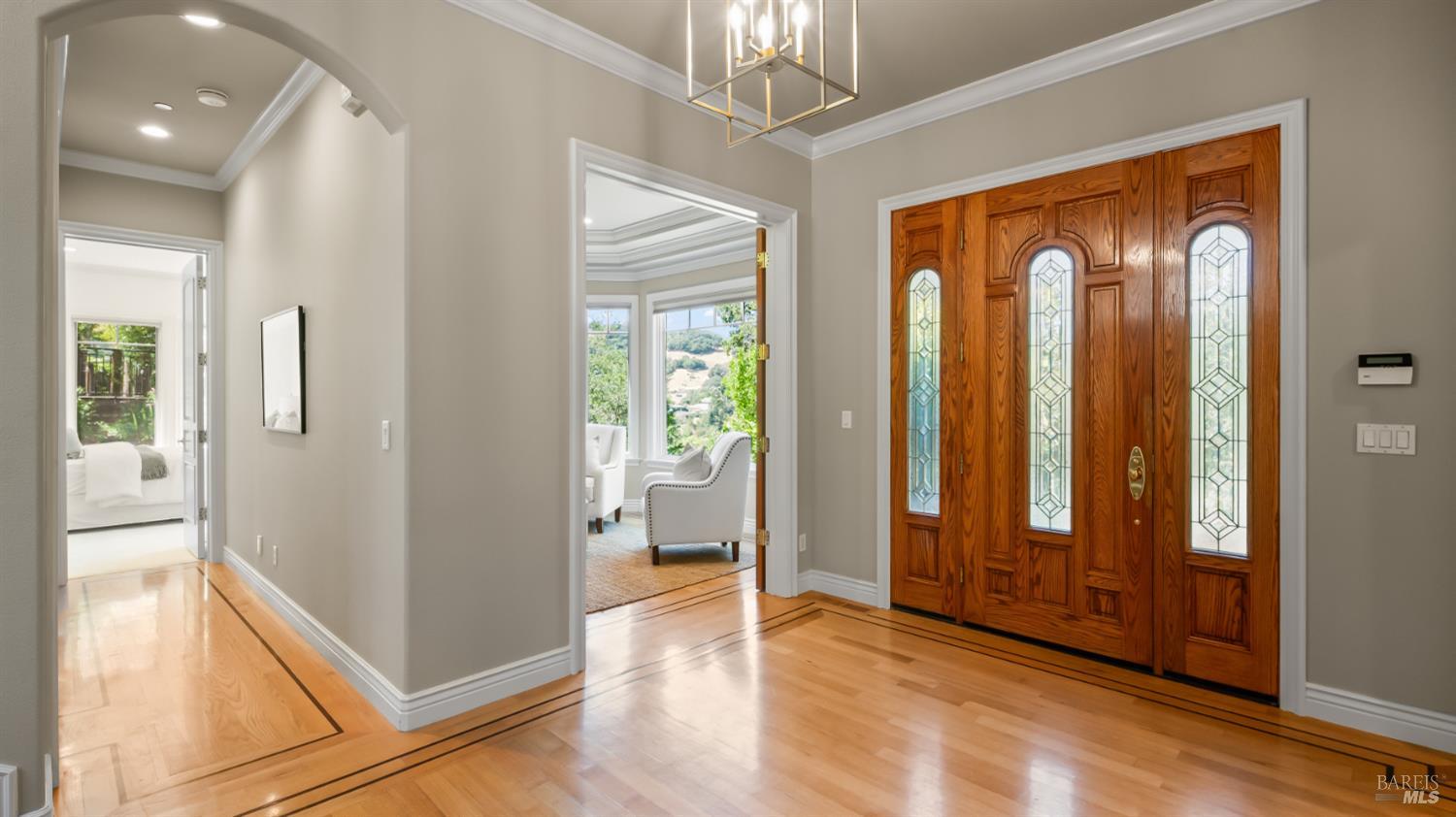Detail Gallery Image 7 of 83 For 1 the Alameda Knls, San Anselmo,  CA 94960 - 5 Beds | 5/1 Baths