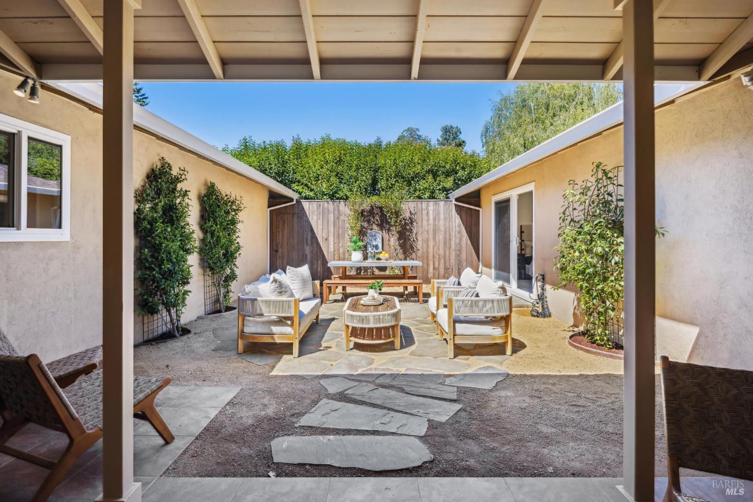 Detail Gallery Image 18 of 49 For 169 Kipling Dr, Mill Valley,  CA 94941 - 3 Beds | 2 Baths