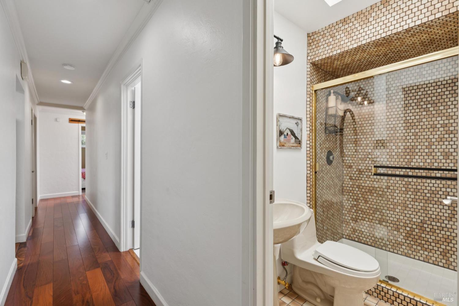 Detail Gallery Image 21 of 31 For 60 Ormond Ct, Novato,  CA 94947 - 3 Beds | 3 Baths