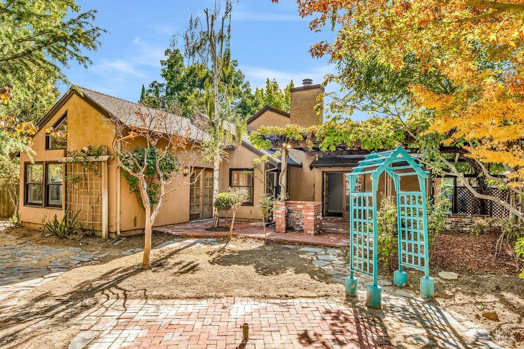 Detail Gallery Image 55 of 66 For 564 Willow Ct, Benicia,  CA 94510 - 2 Beds | 2 Baths