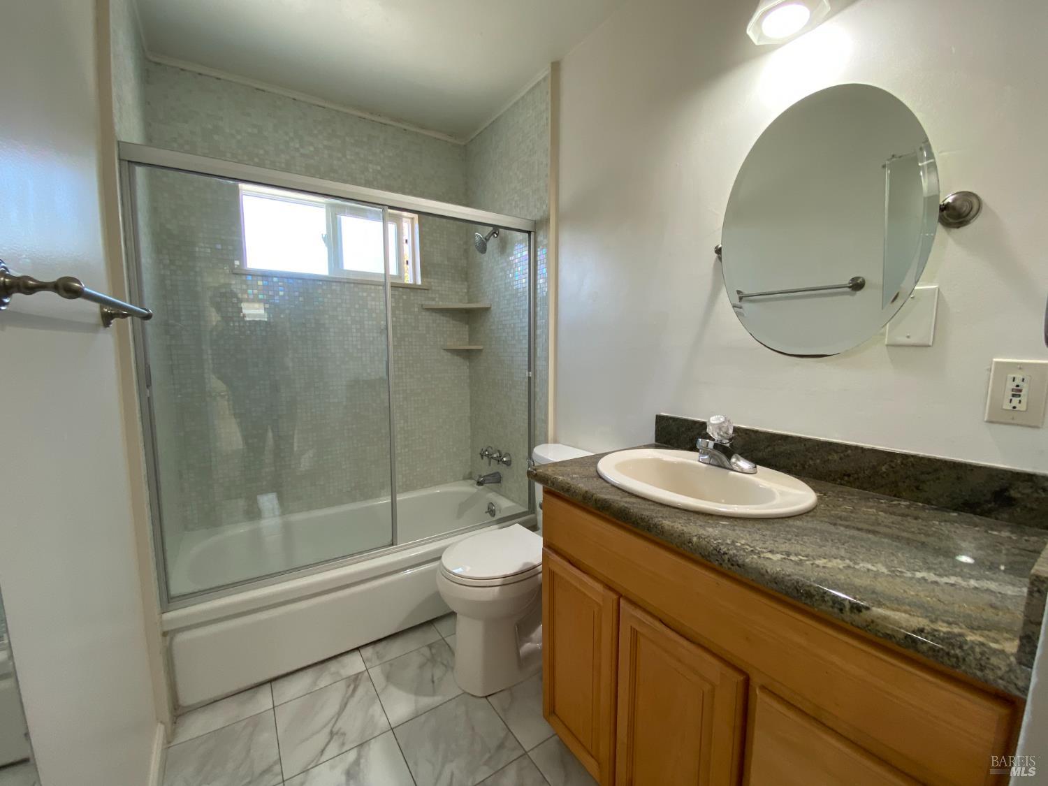 Detail Gallery Image 8 of 18 For 506 Nebraska St, Fairfield,  CA 94533 - 3 Beds | 2 Baths
