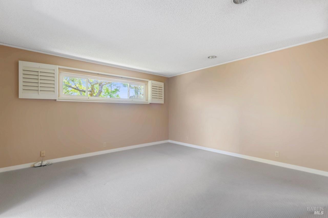 Detail Gallery Image 14 of 22 For 160 Whittier Ave, San Rafael,  CA 94903 - 4 Beds | 2 Baths