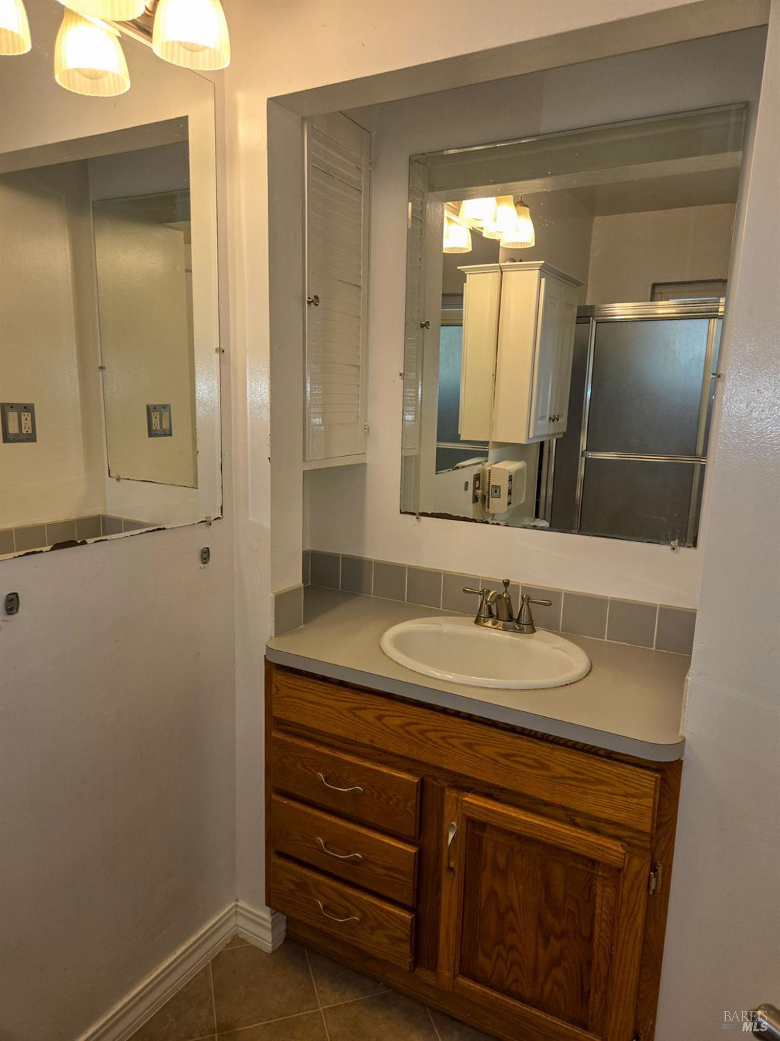 Detail Gallery Image 16 of 31 For 611 Hawthorne Ln, Willits,  CA 95490 - 2 Beds | 1 Baths