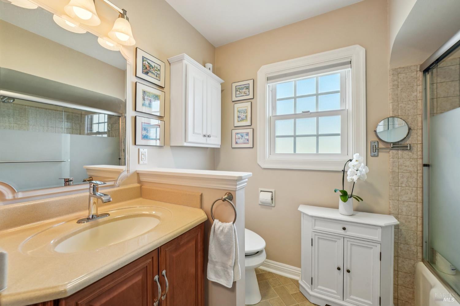 Detail Gallery Image 40 of 68 For 1072 Raymond Ave, Napa,  CA 94559 - 3 Beds | 1/1 Baths