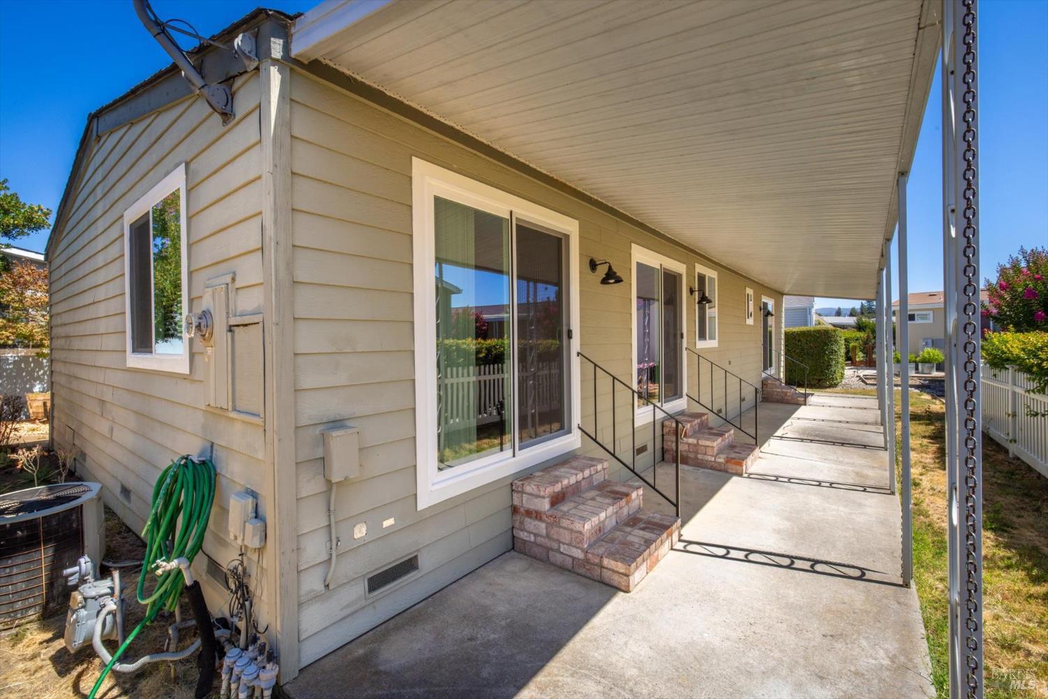 Detail Gallery Image 33 of 39 For 209 Shirley Ct 116, Napa,  CA 94558 - 2 Beds | 2 Baths