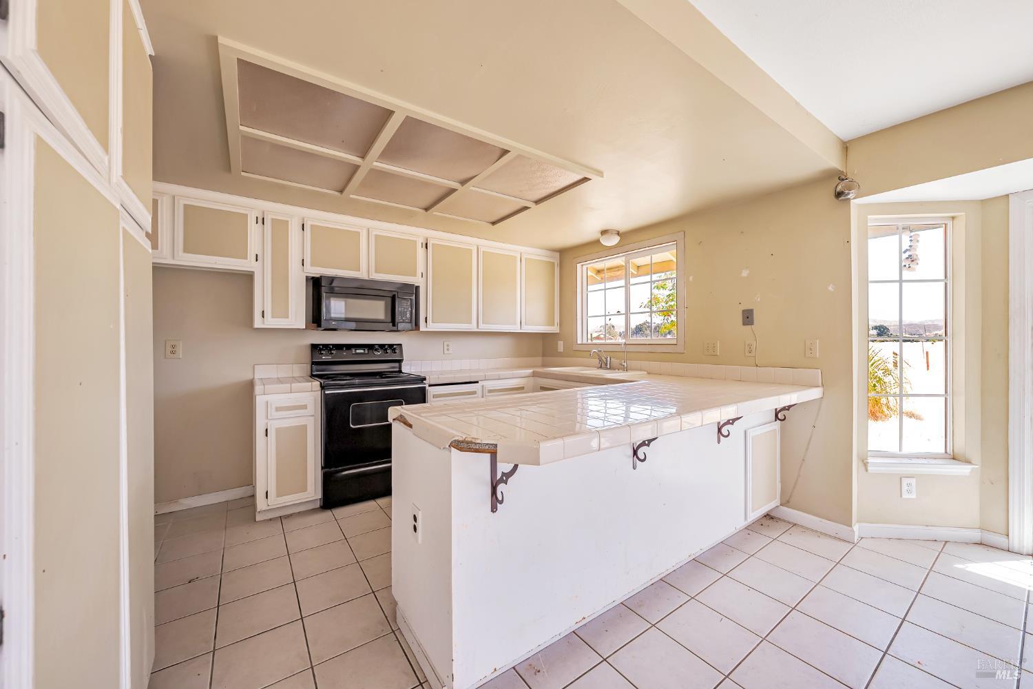 Detail Gallery Image 18 of 32 For 18569 Spyglass Rd, Hidden Valley Lake,  CA 95467 - 2 Beds | 2 Baths
