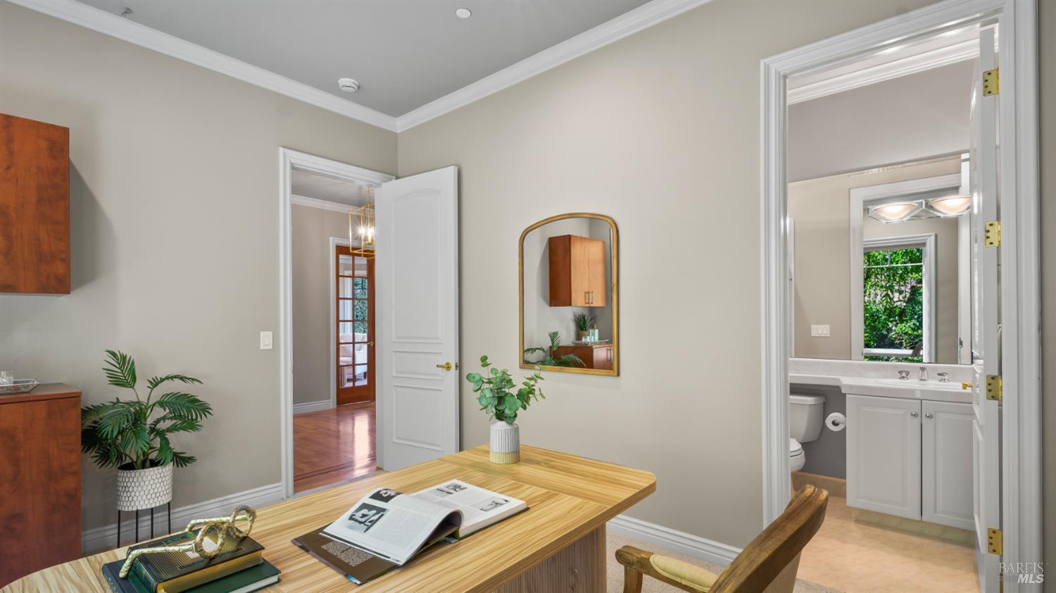 Detail Gallery Image 30 of 83 For 1 the Alameda Knls, San Anselmo,  CA 94960 - 5 Beds | 5/1 Baths