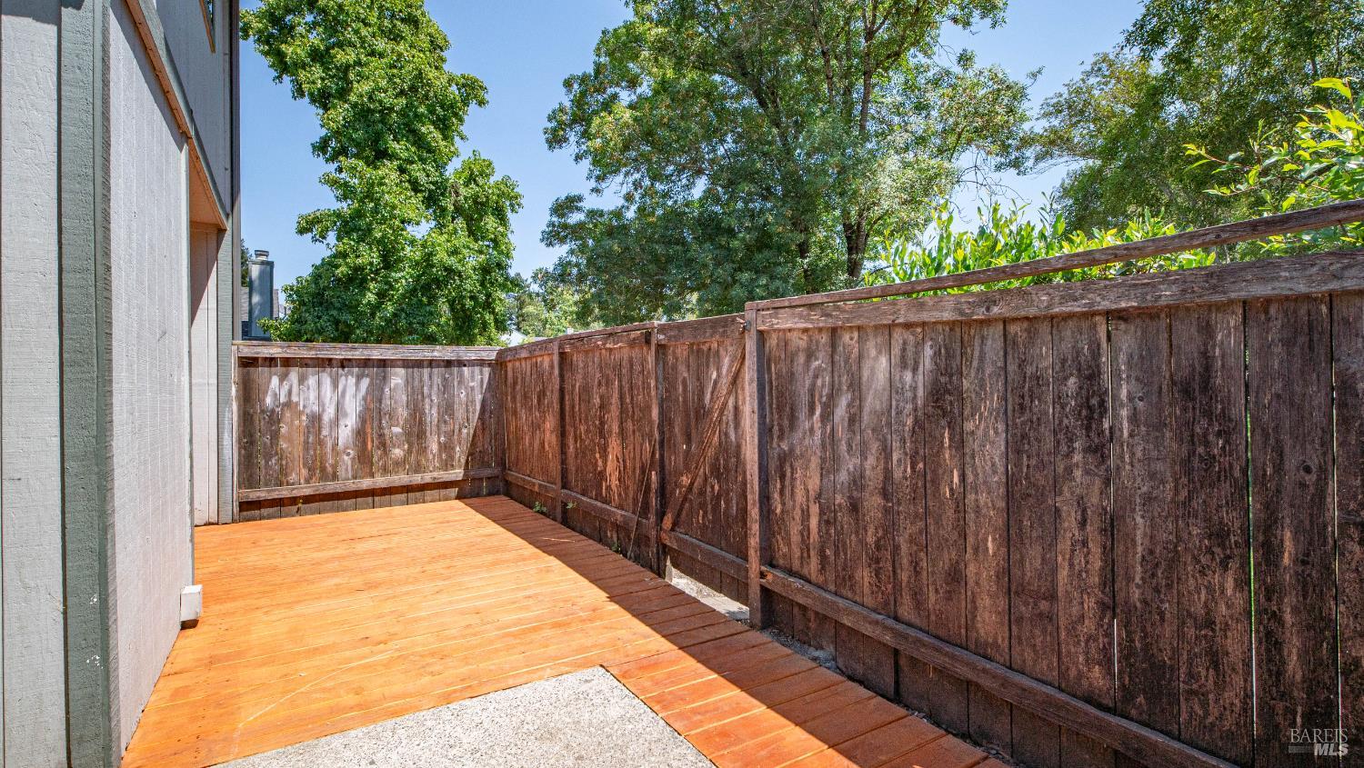 Detail Gallery Image 23 of 27 For 307 Occidental Cir, Santa Rosa,  CA 95401 - 3 Beds | 2/1 Baths