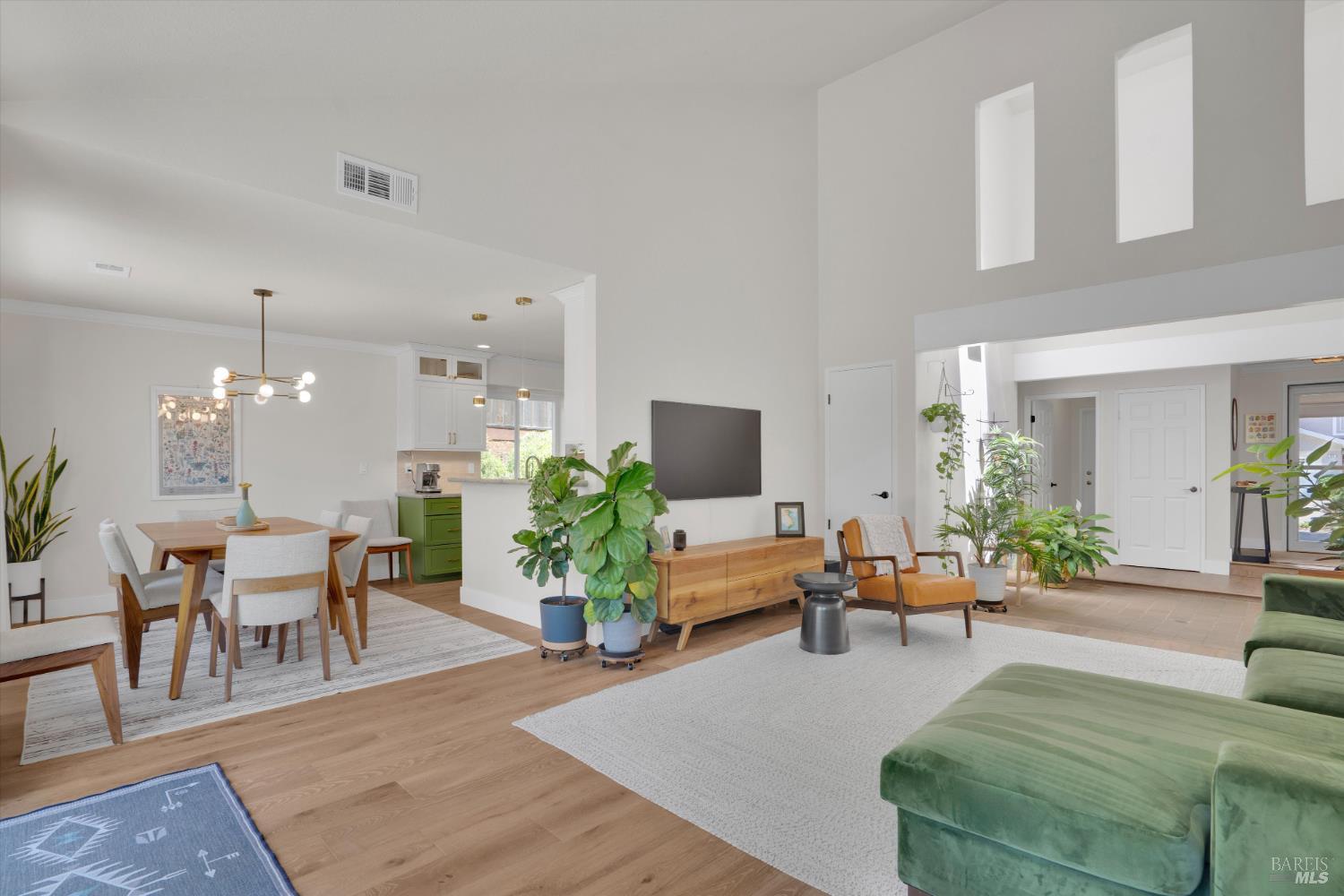 Detail Gallery Image 8 of 40 For 871 Hanlon Way, Benicia,  CA 94510 - 4 Beds | 2 Baths
