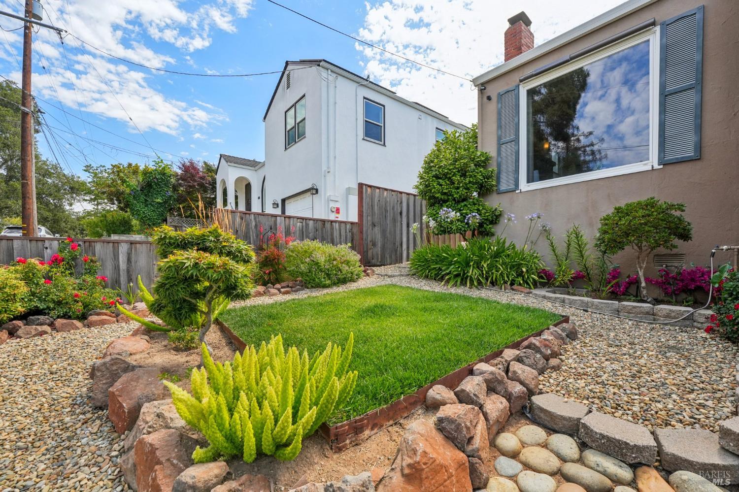 Detail Gallery Image 9 of 68 For 1072 Raymond Ave, Napa,  CA 94559 - 3 Beds | 1/1 Baths
