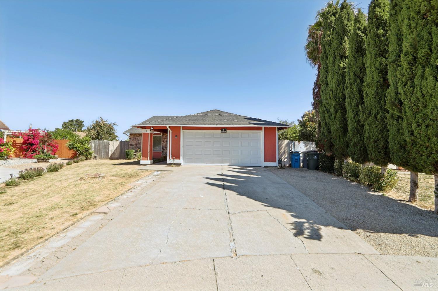 Detail Gallery Image 2 of 41 For 112 Lilac Ct, Vallejo,  CA 94589 - 3 Beds | 2 Baths