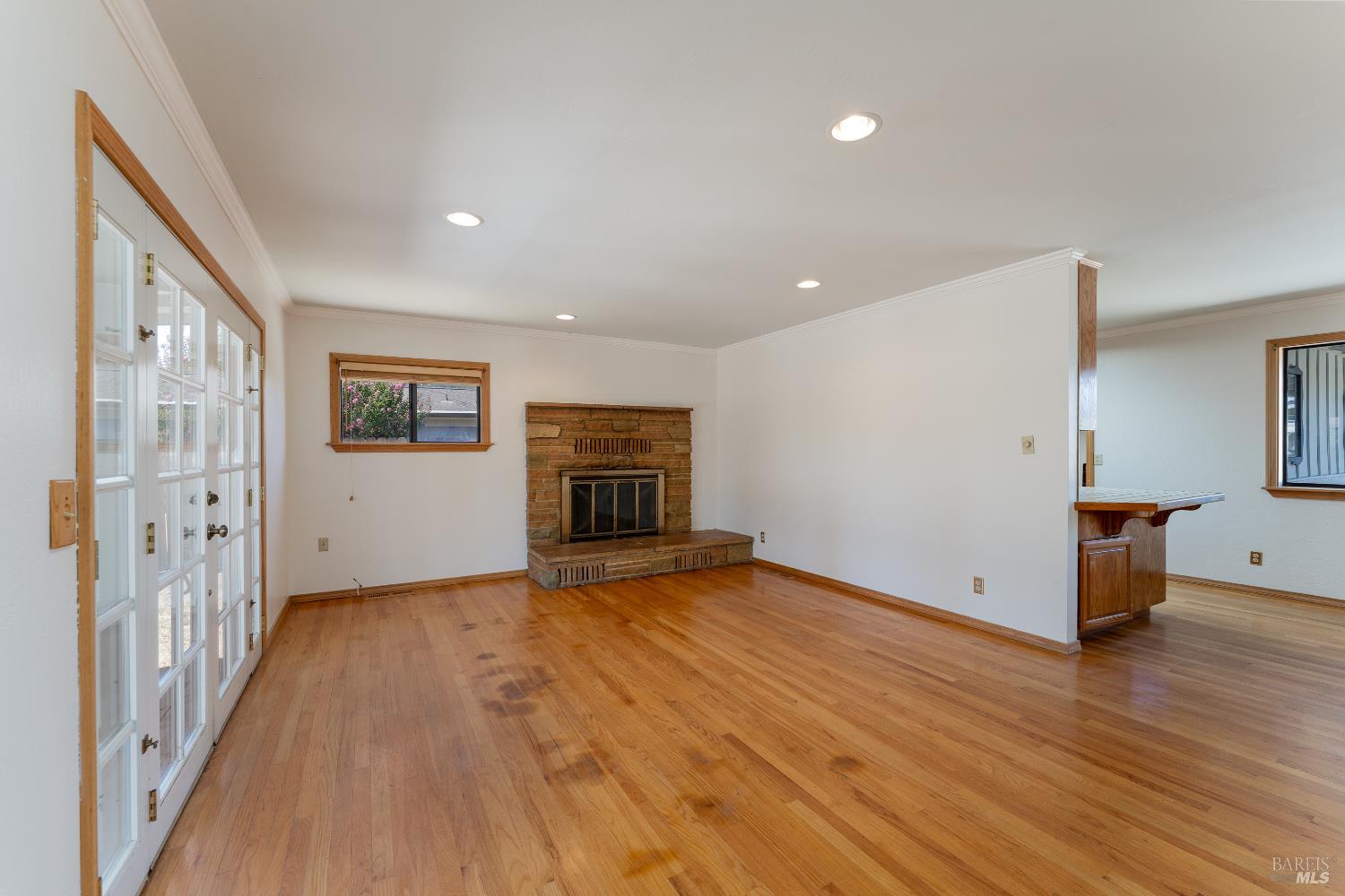 Detail Gallery Image 6 of 29 For 225 Zinfandel Dr, Ukiah,  CA 95482 - 3 Beds | 2 Baths