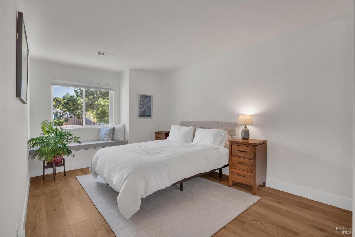 Detail Gallery Image 19 of 40 For 871 Hanlon Way, Benicia,  CA 94510 - 4 Beds | 2 Baths