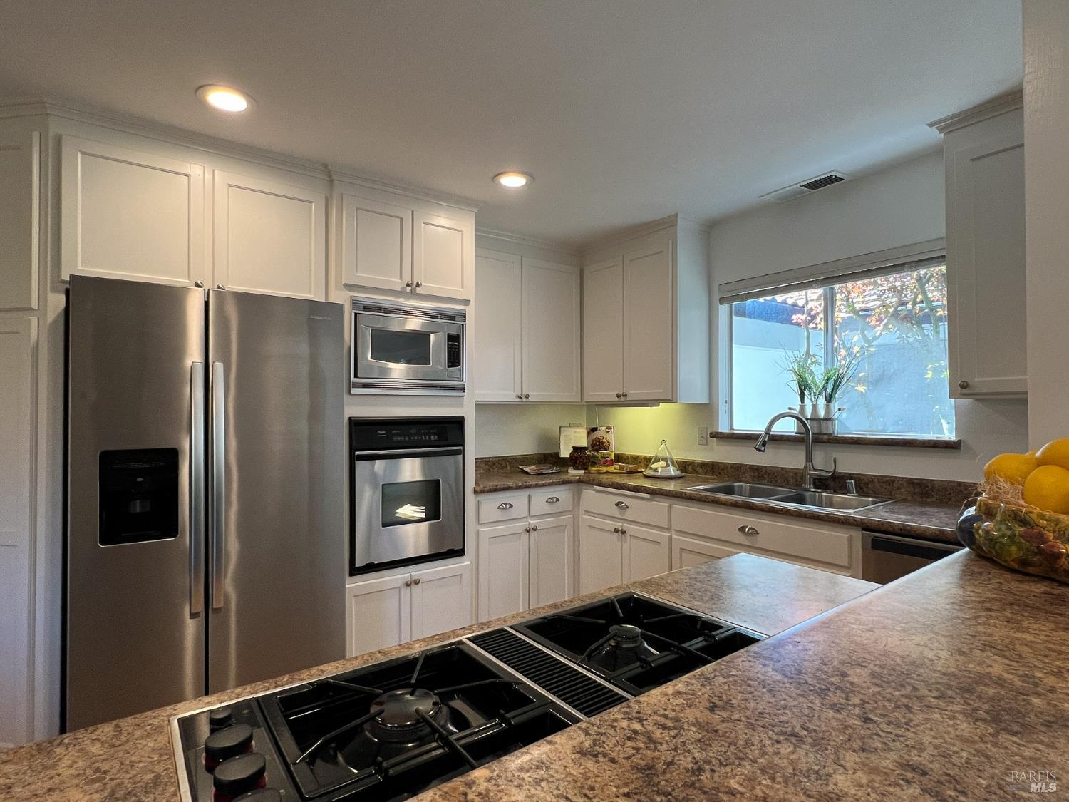 Detail Gallery Image 12 of 33 For 438 Crivelli Dr, Sonoma,  CA 95476 - 3 Beds | 2 Baths