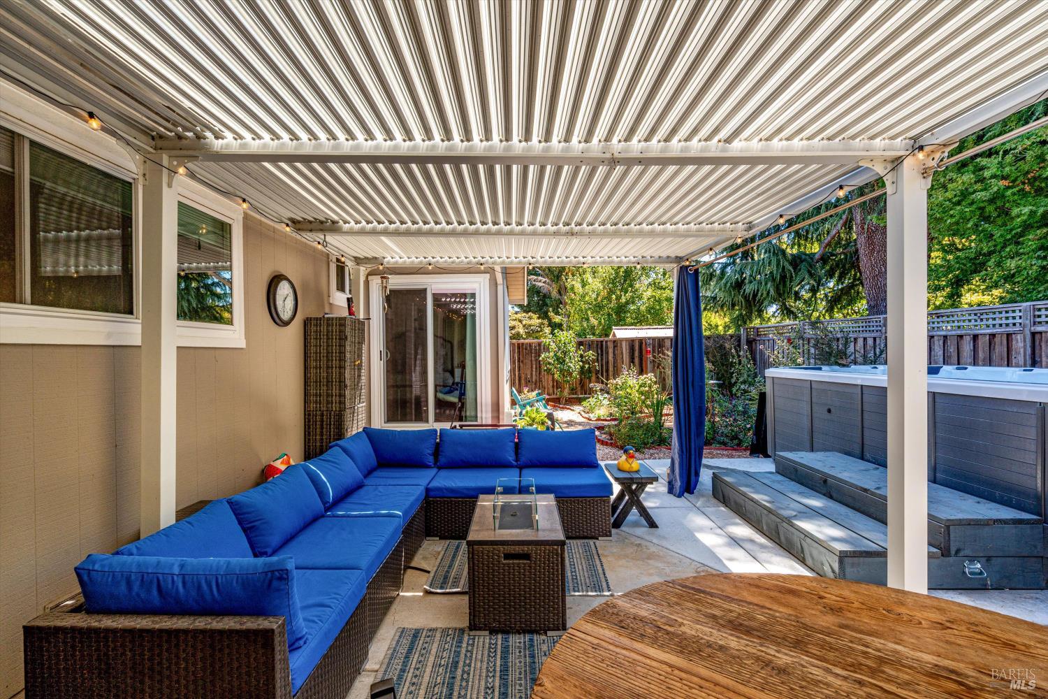 Detail Gallery Image 28 of 32 For 113 Sherwood Dr, Santa Rosa,  CA 95405 - 4 Beds | 2 Baths