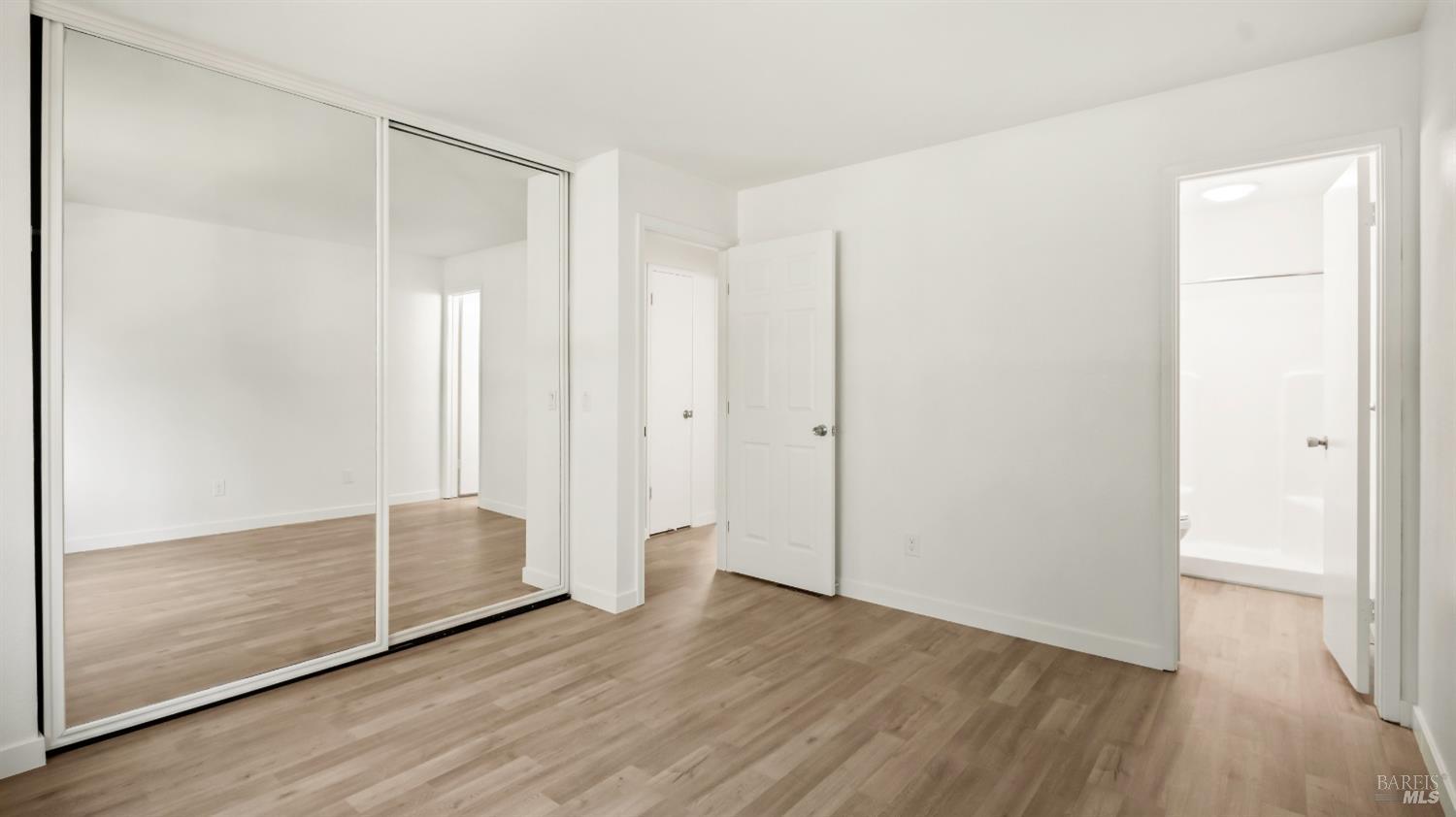 Detail Gallery Image 14 of 27 For 307 Occidental Cir, Santa Rosa,  CA 95401 - 3 Beds | 2/1 Baths