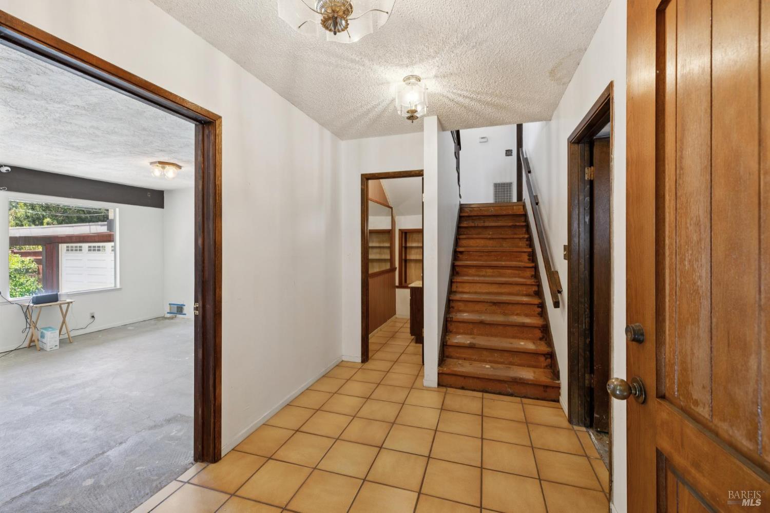 Detail Gallery Image 5 of 52 For 352 Shoreline Hwy, Mill Valley,  CA 94941 - 3 Beds | 2/1 Baths