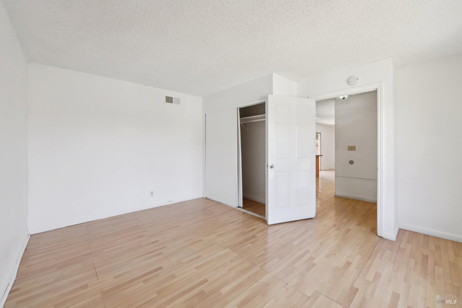 Detail Gallery Image 16 of 41 For 112 Lilac Ct, Vallejo,  CA 94589 - 3 Beds | 2 Baths