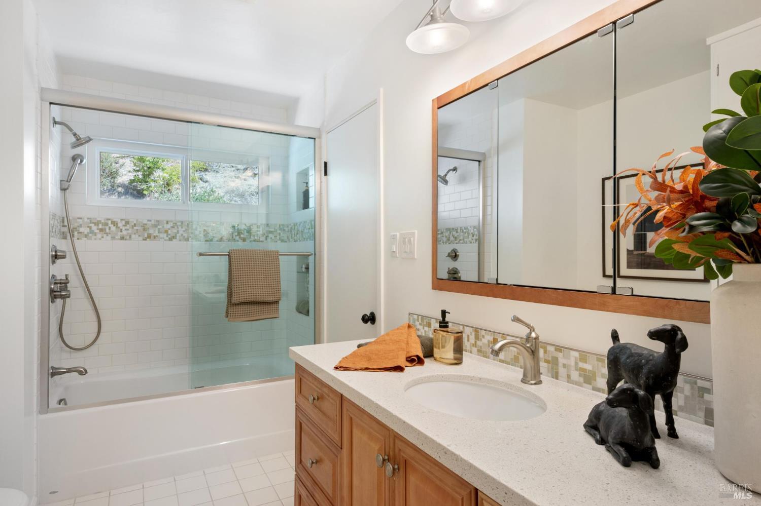 Detail Gallery Image 31 of 49 For 169 Kipling Dr, Mill Valley,  CA 94941 - 3 Beds | 2 Baths